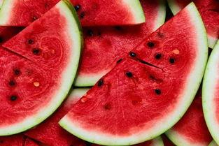 吃丙瓜上火吗,吃丙瓜是否会上火？营养专家为你解答