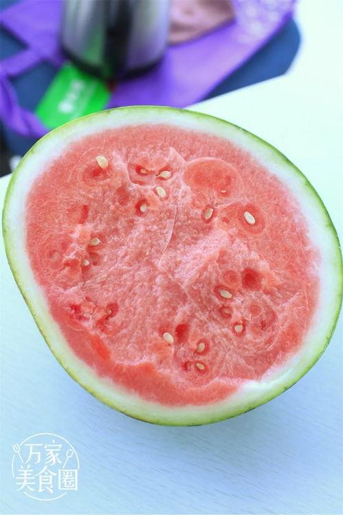 合肥吃瓜墙,街头巷尾的热议焦点