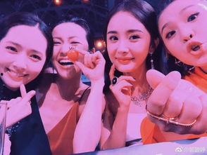 吃瓜姐妹欢乐众多,揭秘娱乐圈幕后趣事